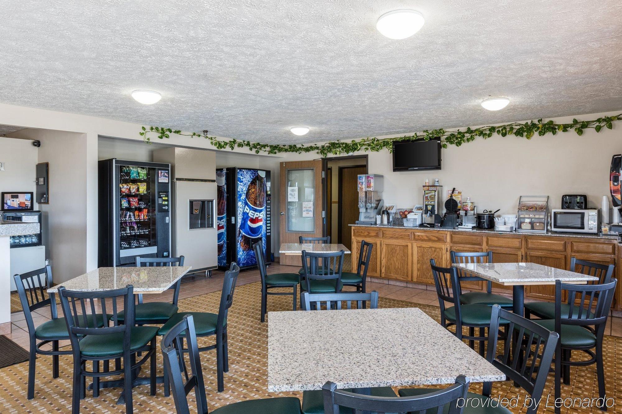 Rodeway Inn Central City Экстерьер фото