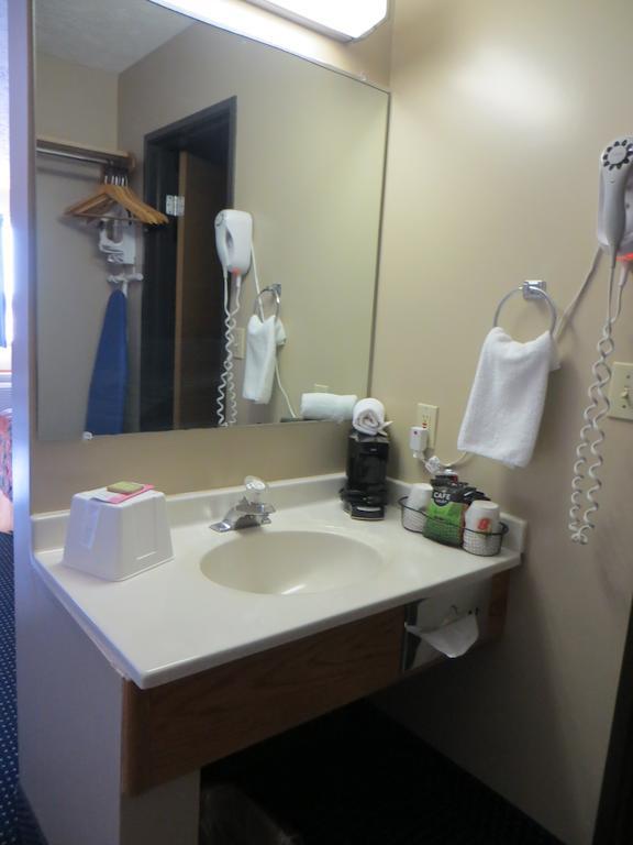 Rodeway Inn Central City Экстерьер фото